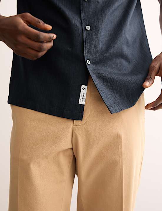 Chemise &agrave; manches courtes coupe standard en m&eacute;lange de coton et lin de luxe