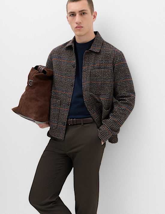 Pantalones de vestir el&aacute;sticos de corte est&aacute;ndar