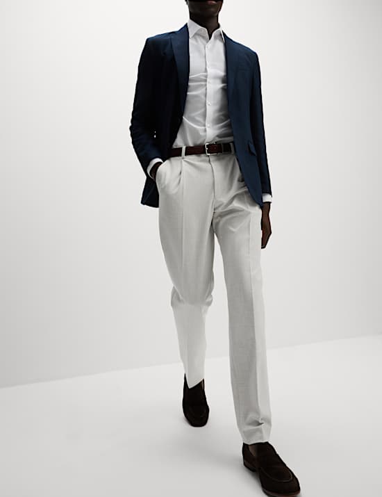 Starannie skrojone eleganckie spodnie z pojedynczą plisą