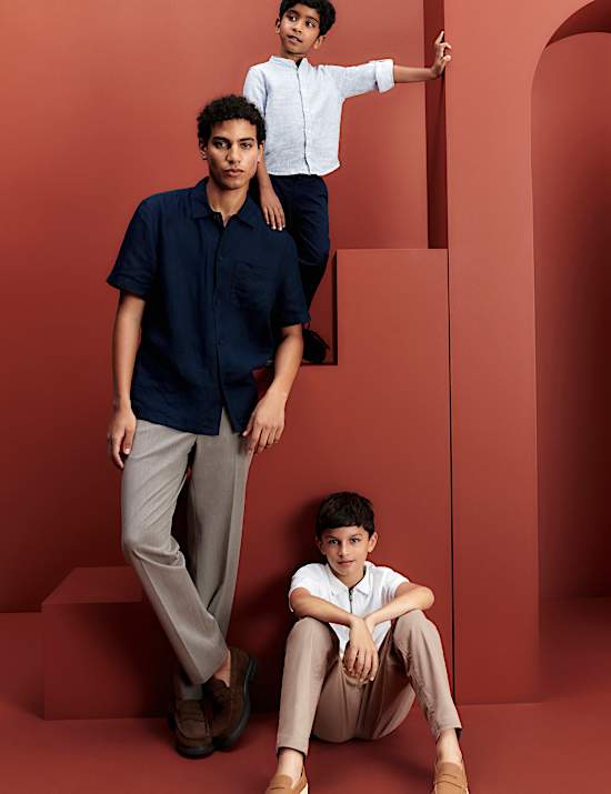 Strukturierte Bundfaltenhose in Relaxed Fit