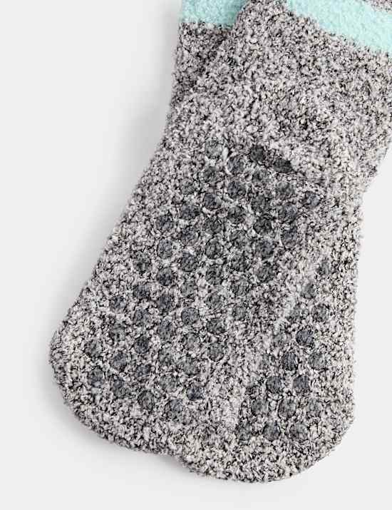 Calcetines zapatilla abrigados con estampado de ping&uuml;inos