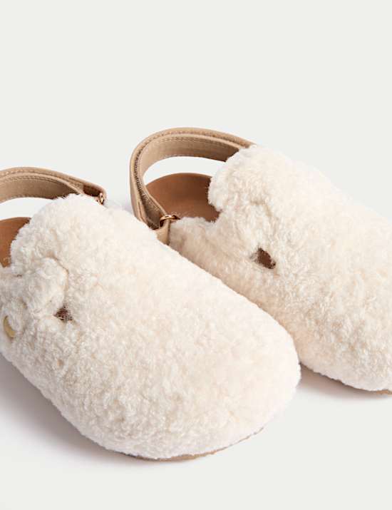 Kids' Clogs (4 Small- 2 Large)