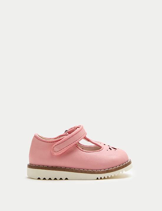 Kožen&aacute; obuv First Walker s motivem Heritage, s p&aacute;sky ve tvar T (3 mal&eacute; &ndash; 4 mal&eacute;)