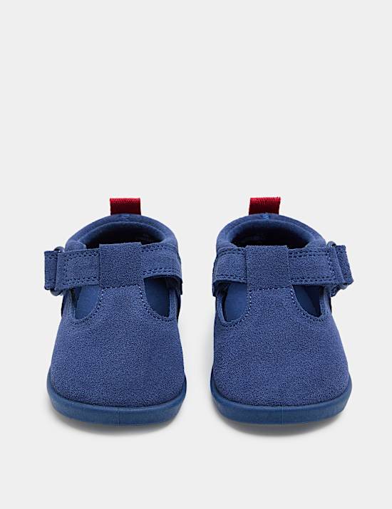 Baskets b&eacute;b&eacute; premiers pas en daim &agrave; bande auto-agrippante et fermoir en T (du 8,6 au 21,5)