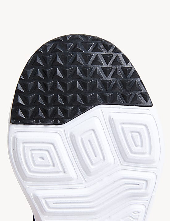 Kids' Freshfeet&trade; Riptape Sport Trainers (4 Small - 2 Large)