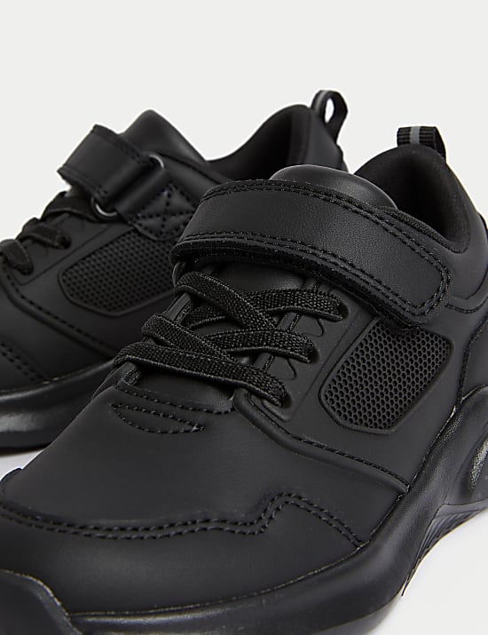 Kids' Riptape Sport Trainers (4 Small - 2 Large)