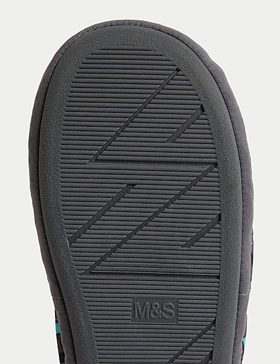 Kids' Minecraft&trade; Slippers (9 Small - 7 Large)