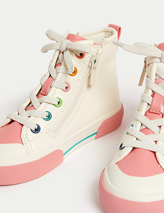 Kids&rsquo; Adaptive Freshfeet&trade; High Top Trainers (4 Small - 2 Large)