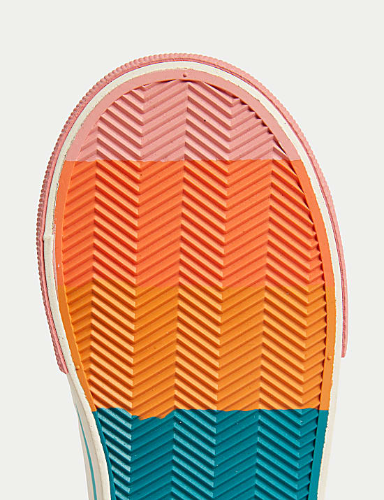 Kids&rsquo; Adaptive Freshfeet&trade; High Top Trainers (4 Small - 2 Large)