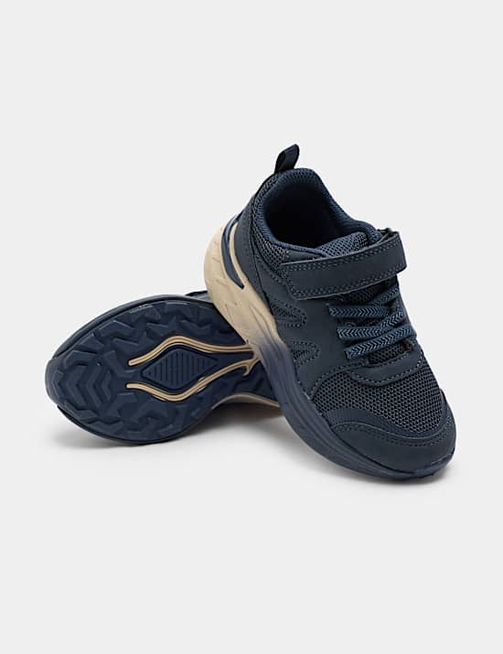 Baskets enfants Freshfeet&trade; &agrave; bande auto-agrippante (du 20 au 35)