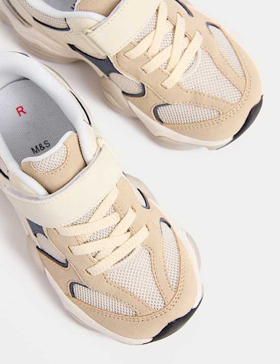 Kids' Chunky Freshfeet™ Riptape Trainers (4 Small - 3 Large)