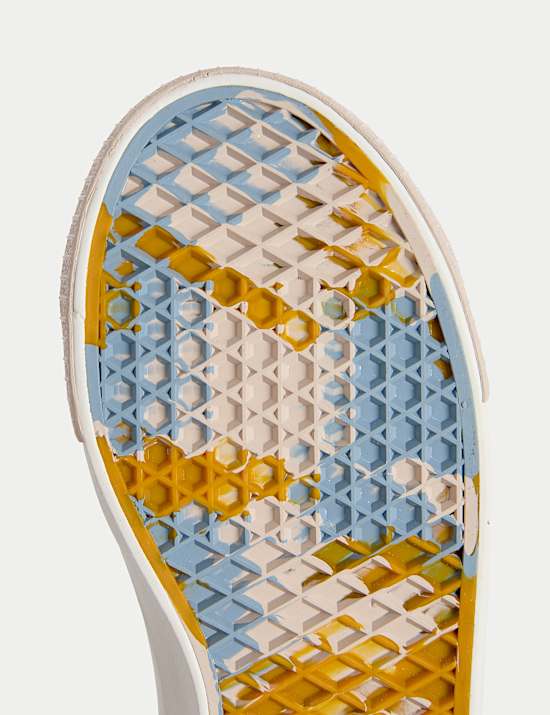 Kids' Canvas Freshfeet&trade; High Top Trainers (4 Small - 7 Large)