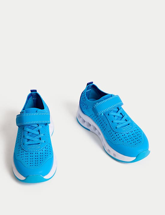 Kinderturnschuhe aus Strick mit Klettverschluss (20,5–34,5)