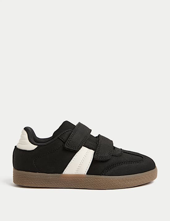 Kids' Football Trainers (4 Small - 2 Large)