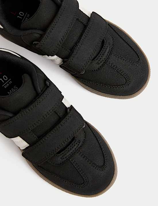 Kids' Football Trainers (4 Small - 2 Large)