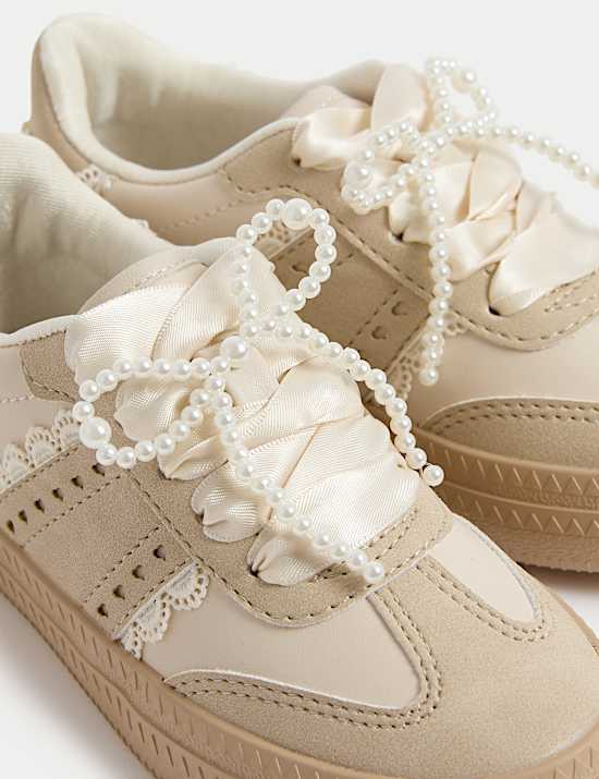 Turnschuhe für Kinder mit Spitzendetail (26,5–40,5)