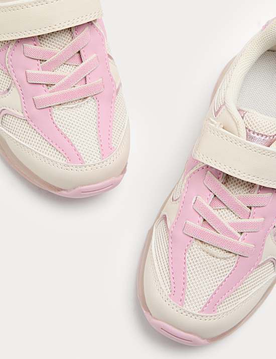 Chunky Light Up Trainers (4 Small - 2 Large)