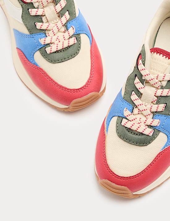 Kids Ultra Lace Up Trainers (4 Small-7 Large)