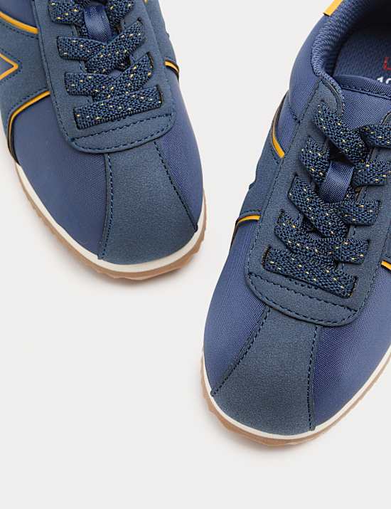 Kids&rsquo; Retro Trainers (4 Small-7 Large)