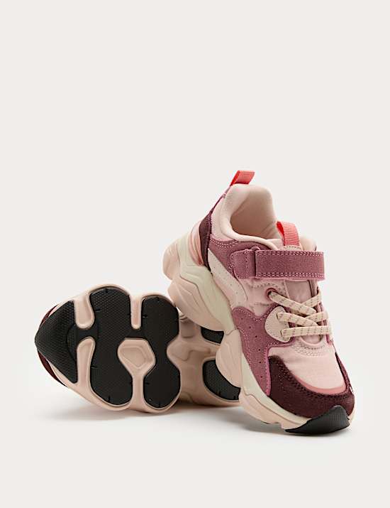 Baskets enfant &eacute;paisses (du 20,5 au 34,5)