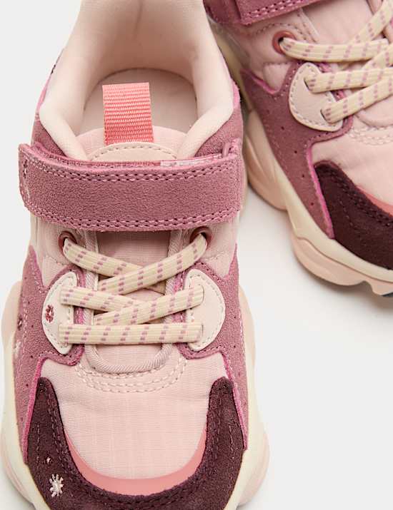 Baskets enfant &eacute;paisses (du 20,5 au 34,5)