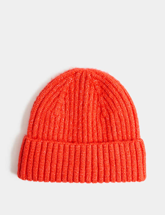 Hats, gloves & scarves