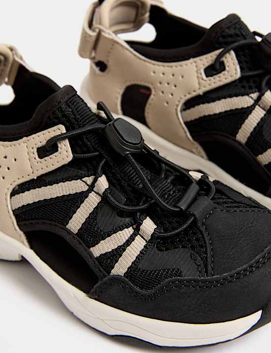 Kids' Sport Trekkers (4 Small - 2 Large)