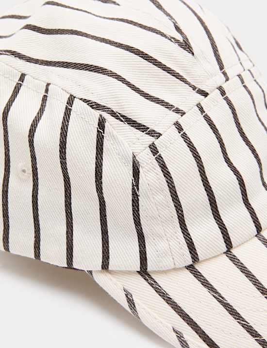 Casquette enfant &agrave; rayures (du 3 au 13 ans)