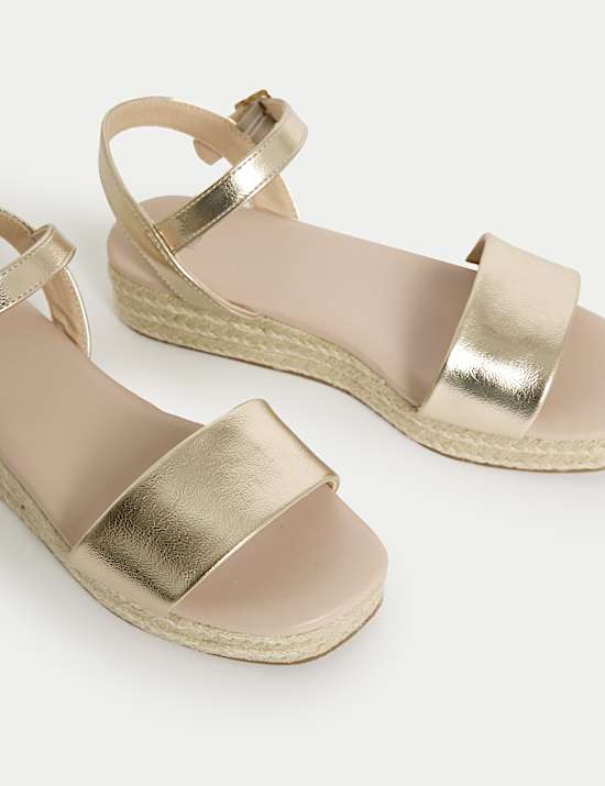 Sandalias infantiles de cu&ntilde;a metalizadas (1 grande-6 grande)