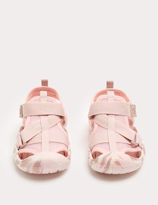 Kids' Closed Toe Trekkers (4 Small - 2 Large)