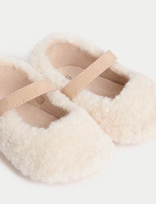 Ballerines b&eacute;b&eacute;s imitation fourrure (jusqu&rsquo;au 18 mois)