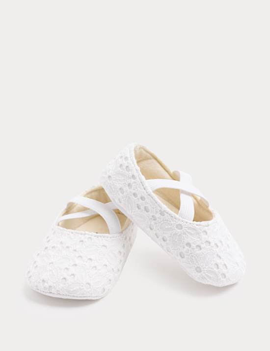 Balletschoentjes voor baby&rsquo;s met broderie (0-18 maanden)