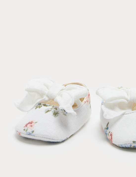 Kinderwagen-Ballerinas mit Bl&uuml;mchenmuster f&uuml;r Babys (0&ndash;18 M.)