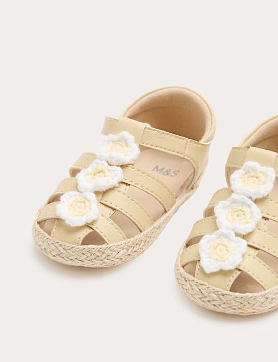 Baby Flower Fisherman Pram Sandals (0-18 Months)