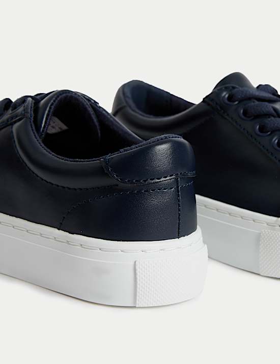 Kids' Trainers (4 Small - 7 Large)