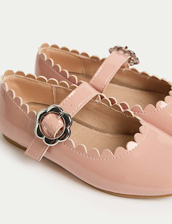 נעלי בלרינה בגימור מבריק עם שוליים מעוצבים לילדות (4 סמול - 2 לארג')