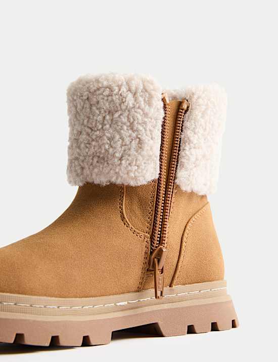 Bottines enfants imitation peau de mouton (du 20,5 au 34,5)