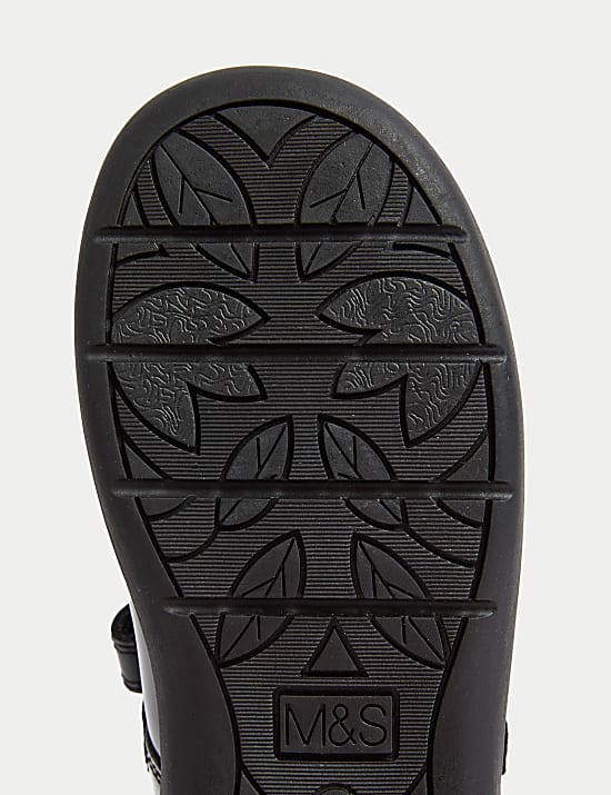 Kids Patent Leather School Shoes (8 Small - 1 Large)