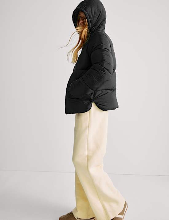 Gewatteerde, middelzware jas met capuchon (6-16 jaar)