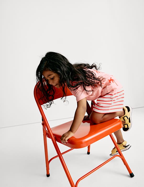 Ριγέ, ζέρσεϊ σορτς με υψηλή περιεκτικότητα σε βαμβάκι (2-8 ετών)