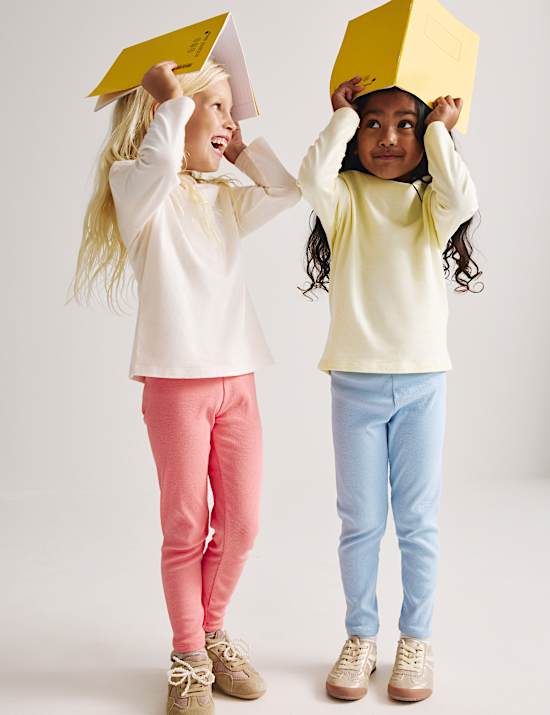 Lot de 5 tops 100 % coton (du 2 au 8 ans)