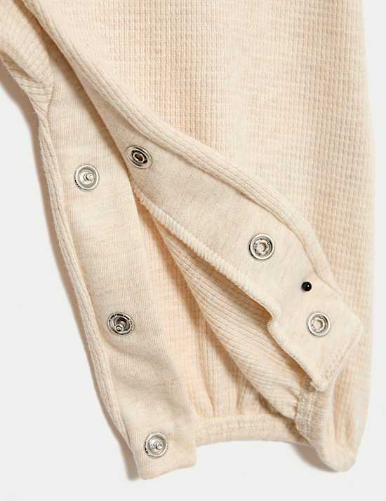 Ensemble 2 pièces avec salopette cœur 100 % coton (jusqu’au 3 ans)