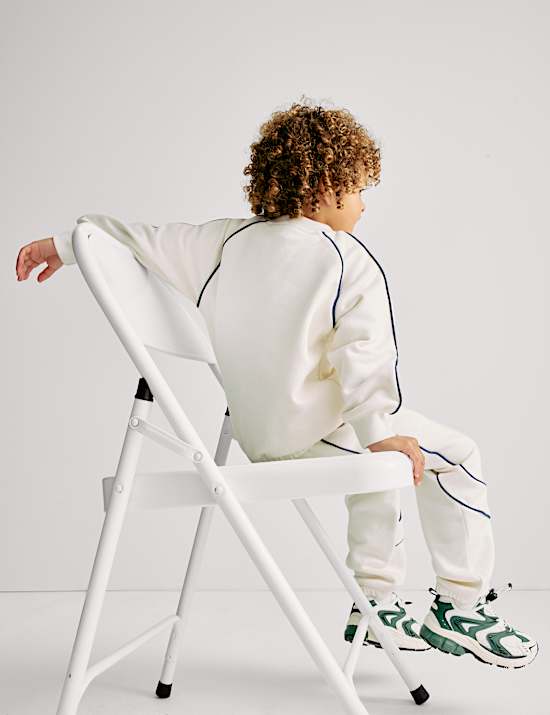 &Sigma;ύ&nu;&omicron;&lambda;&omicron; &mu;&epsilon; &tau;&omicron;&pi; &mu;&epsilon; & &pi;&alpha;&nu;&tau;&epsilon;&lambda;ό&nu;&iota; &kappa;&alpha;&iota; &upsilon;&psi;&eta;&lambda;ή &pi;&epsilon;&rho;&iota;&epsilon;&kappa;&tau;&iota;&kappa;ό&tau;&eta;&tau;&alpha; &sigma;&epsilon; &beta;&alpha;&mu;&beta;ά&kappa;&iota; (2-8 &epsilon;&tau;ώ&nu;)