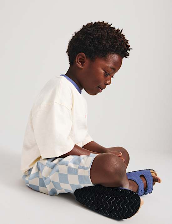 Wsuwane szorty w szachownicę z przewagą bawełny (2&ndash;8 lat)