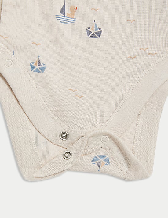 Σετ με βασικά είδη με σχέδιο βαρκούλες από 100% βαμβάκι, 4 τεμάχια (3,2 κιλά-9 μηνών)