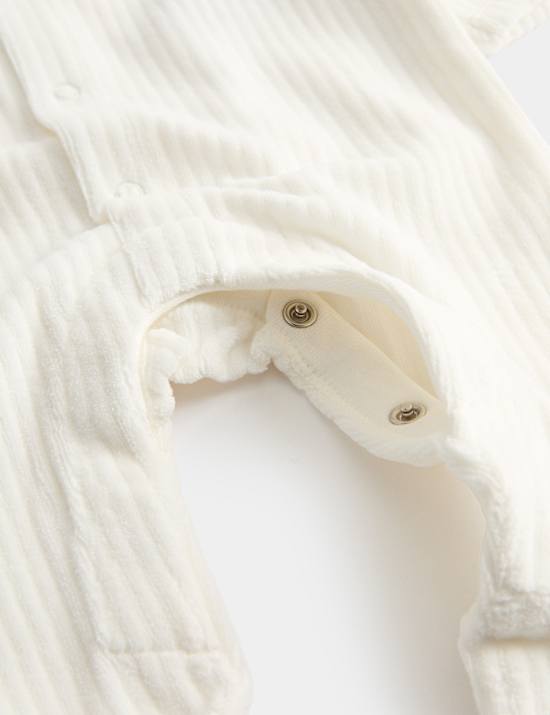 2 Piece Peter Rabbit&trade; Sleepsuit & Hat (7lbs - 1 Yrs)