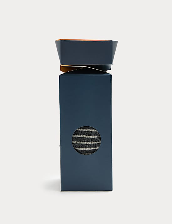 Διπλό σετ με σπρέι σώματος και κάλτσες