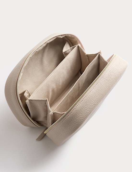 &Mu;&epsilon;&sigma;&alpha;ί&omicron;&upsilon; &mu;&epsilon;&gamma;έ&theta;&omicron;&upsilon;&sigmaf; &nu;&epsilon;&sigma;&epsilon;&sigma;έ&rho; &alpha;&pi;ό &sigma;&upsilon;&nu;&theta;&epsilon;&tau;&iota;&kappa;ό &delta;έ&rho;&mu;&alpha;