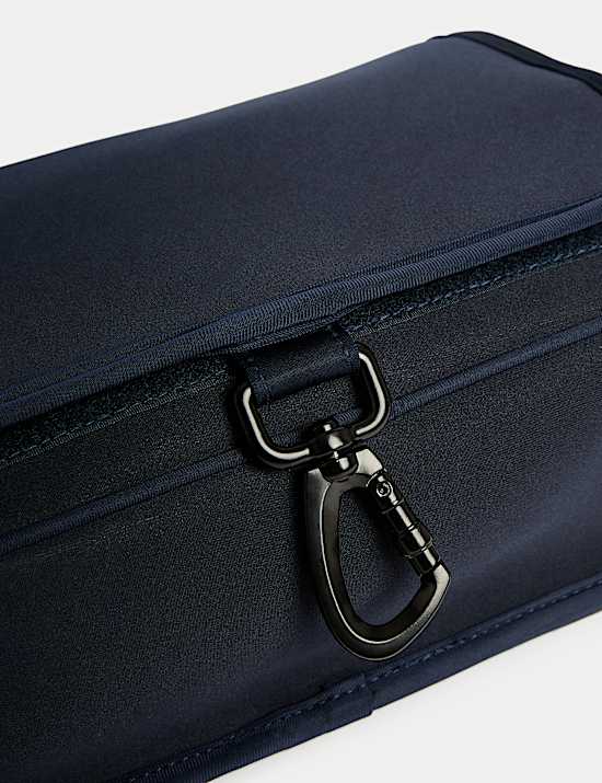 Κρεμαστό νεσεσέρ