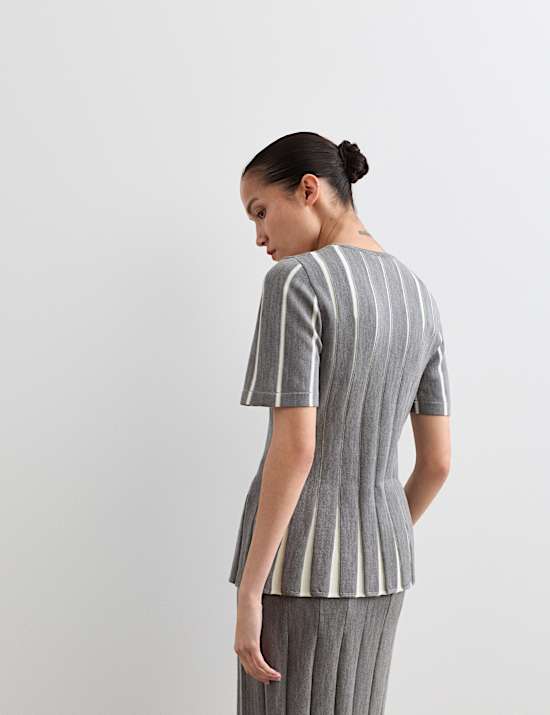 Merino Wool Rich V-Neck Pleated Knitted Top